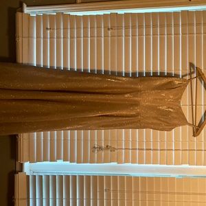 David’s bridal prom dress/wedding dress to wear to like proms or to a wedding